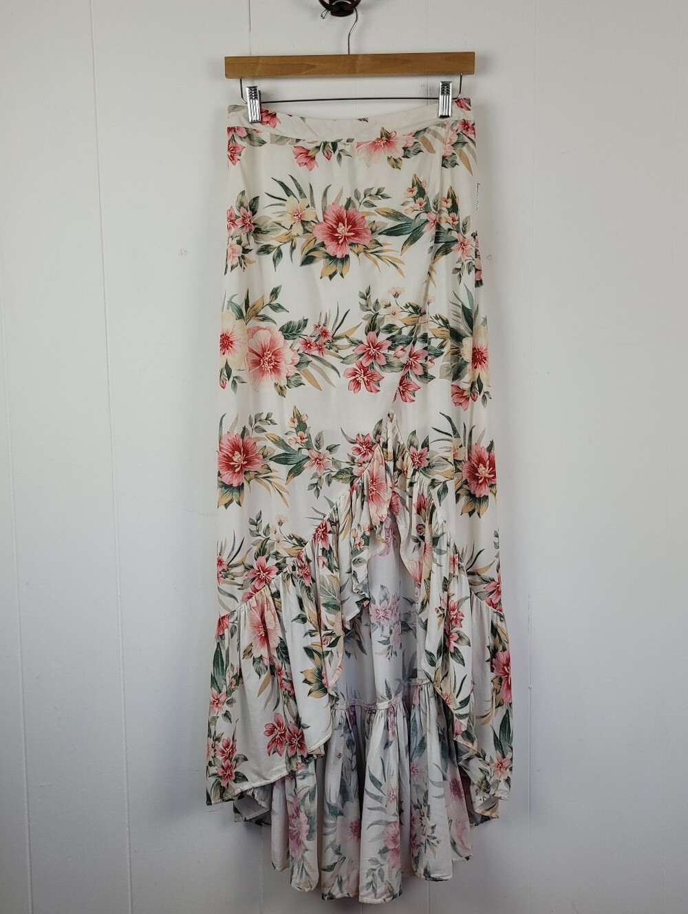 American Eagle Medium Cream Floral High-Low Maxi Skirt
